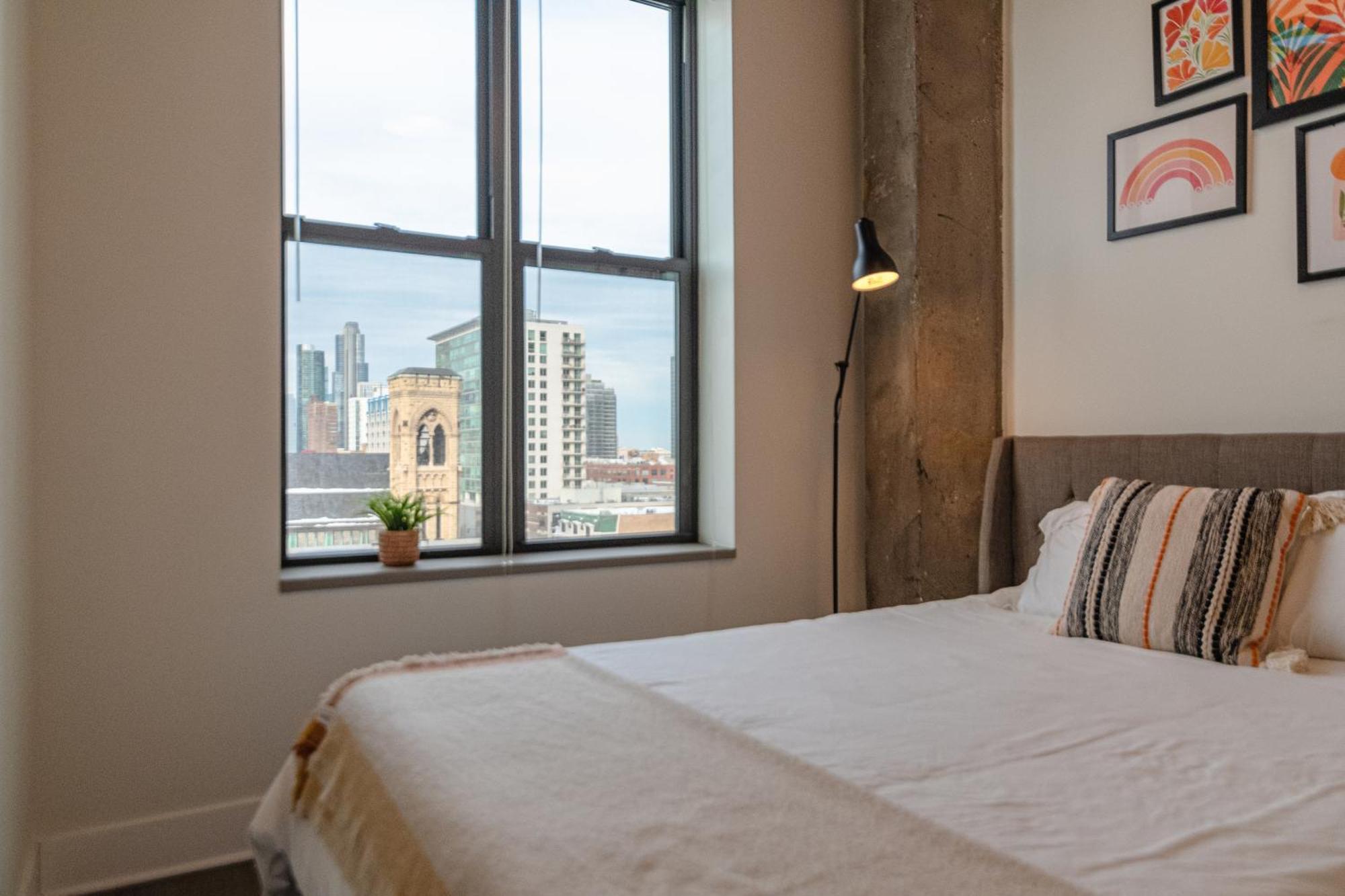 Modern 2Br Loft With Amazing City Skyline View And Optional Parking For 8 Guests Near Mccormick Place And Soldier Field Chicago Exteriér fotografie